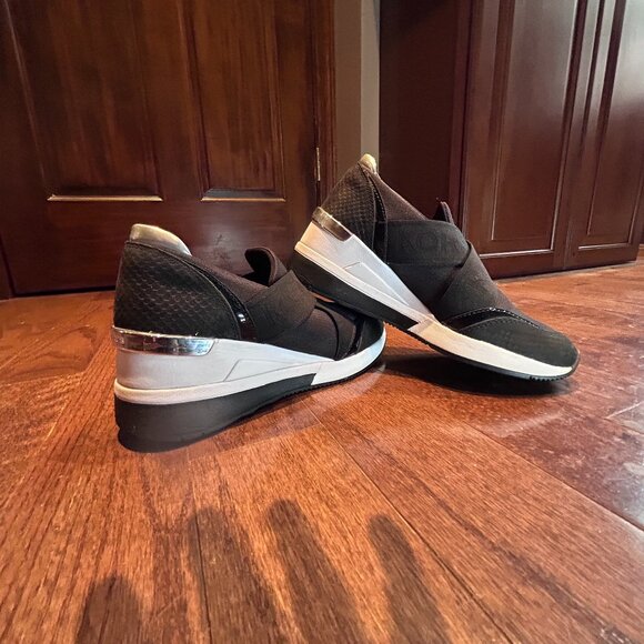 Michael Kors Slip On Sneakers with Elastic Bands - Picture 7 of 8